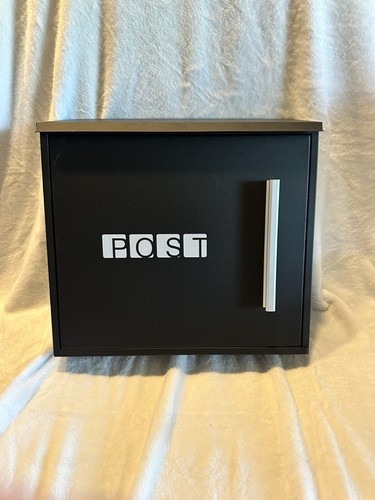 Mail boxes with key - mail,